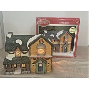 VTG Dickens Collectibles Christmas Town Porcelain Lighted Village House with box
